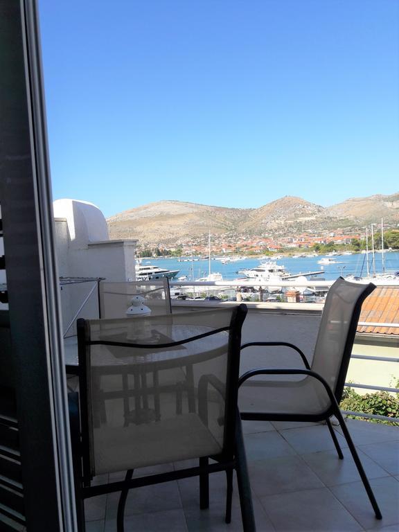 Villa Espero Трогир Екстериор снимка
